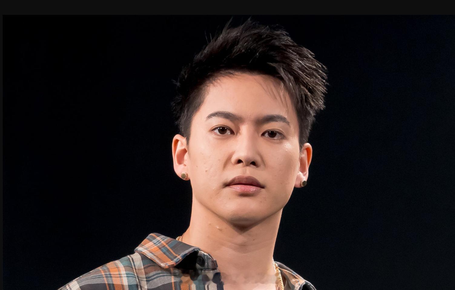 三山凌辉活动暂停三山凌辉出轨传闻后暂停活动 趣里老公三山凌辉在被曝出出轨传闻后暂