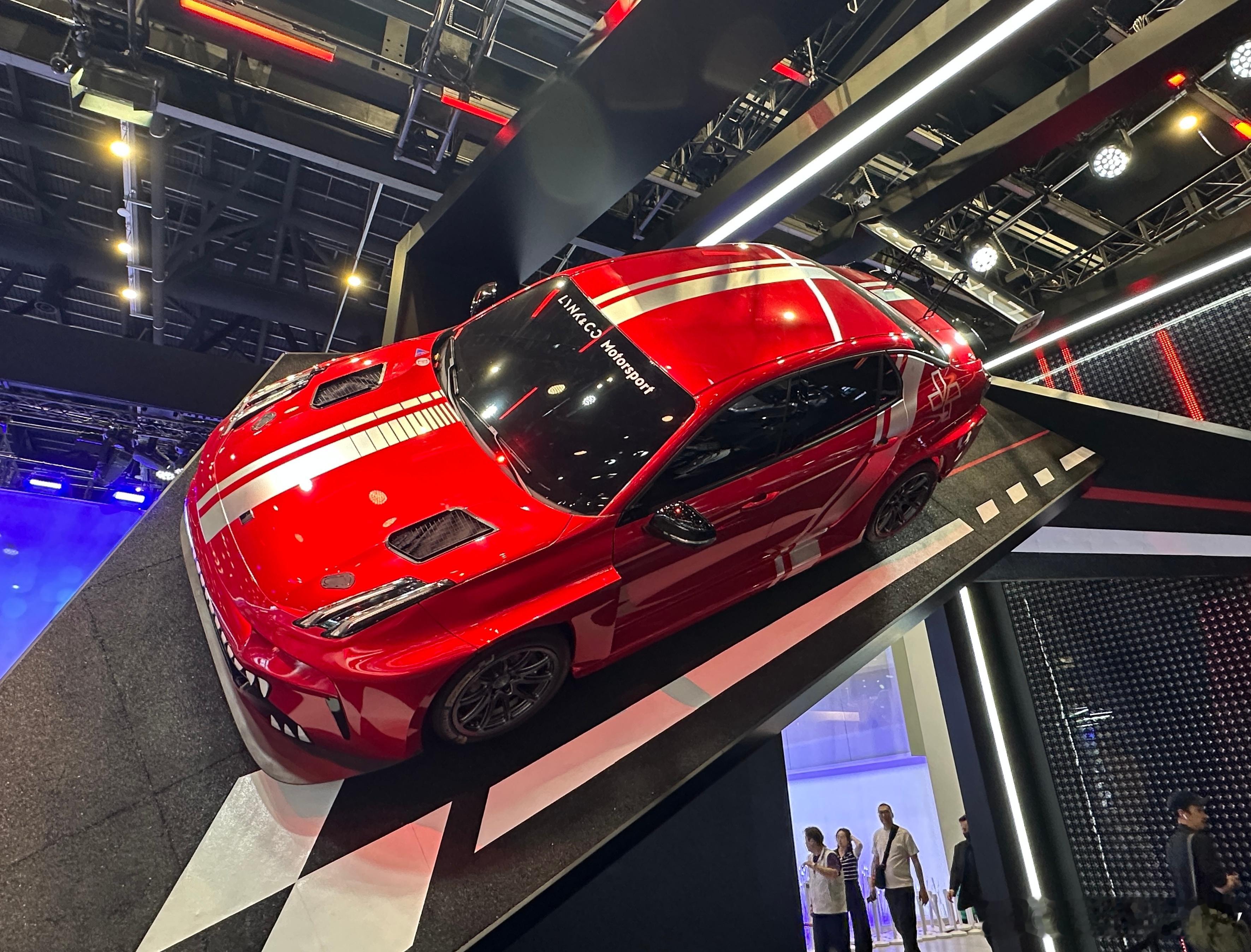 错峰出行 去趟车展～ 北京·首都国际会议中心