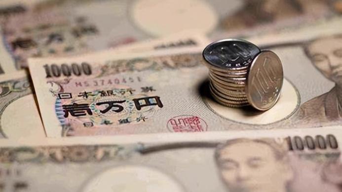 日本一边在七国集团峰会上高调谈安全，一边却被日元、国债和财政压力拉响警报。

6