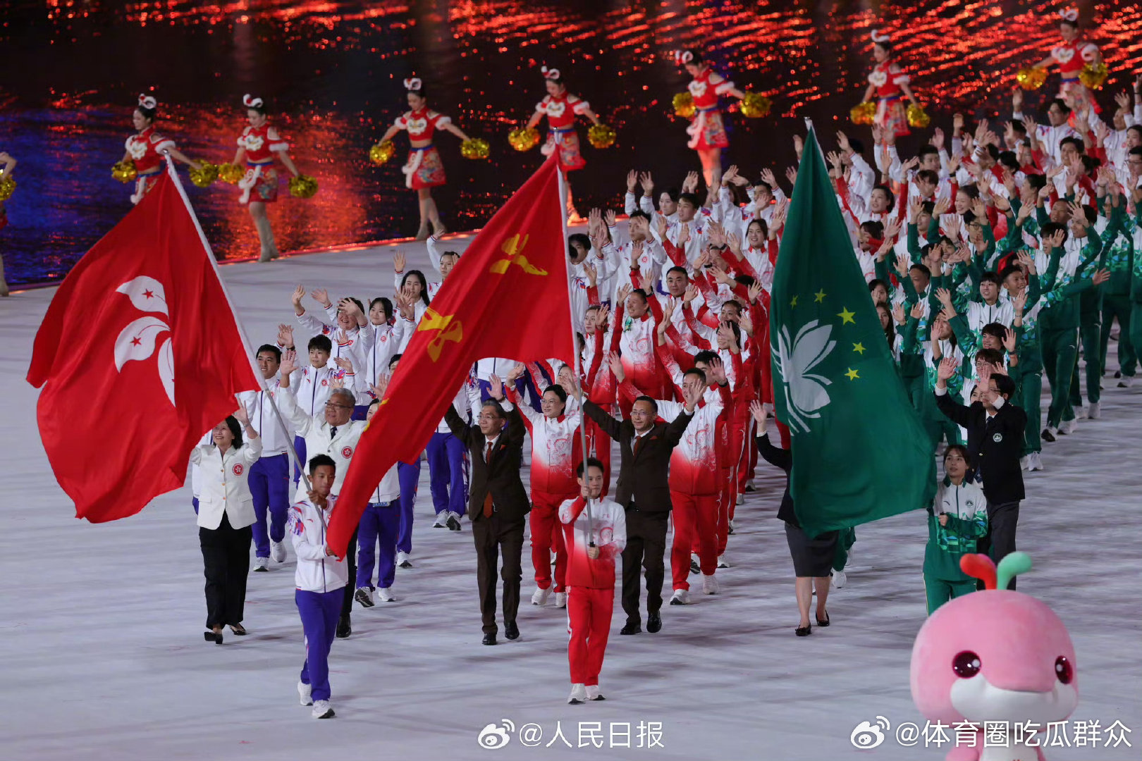 全运会开幕式里，具有重要象征意义的东道主亮相当时BGM放的是《我和我的祖国》全运