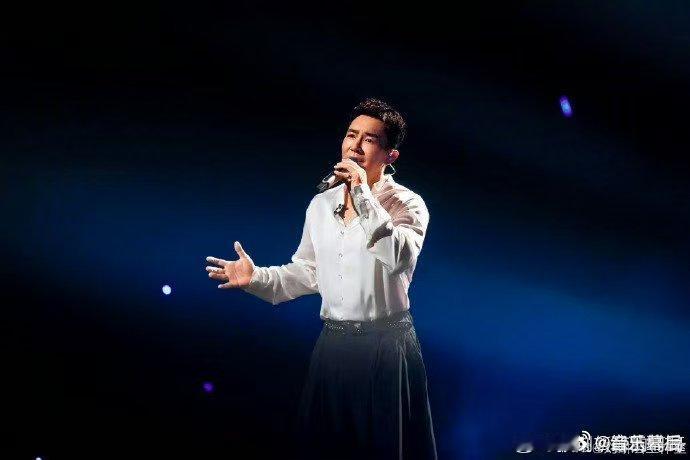 刘畊宏都被练成大vocal了披荆斩棘直播 谁看直播被惊到！《爱很简单》一公开场舞