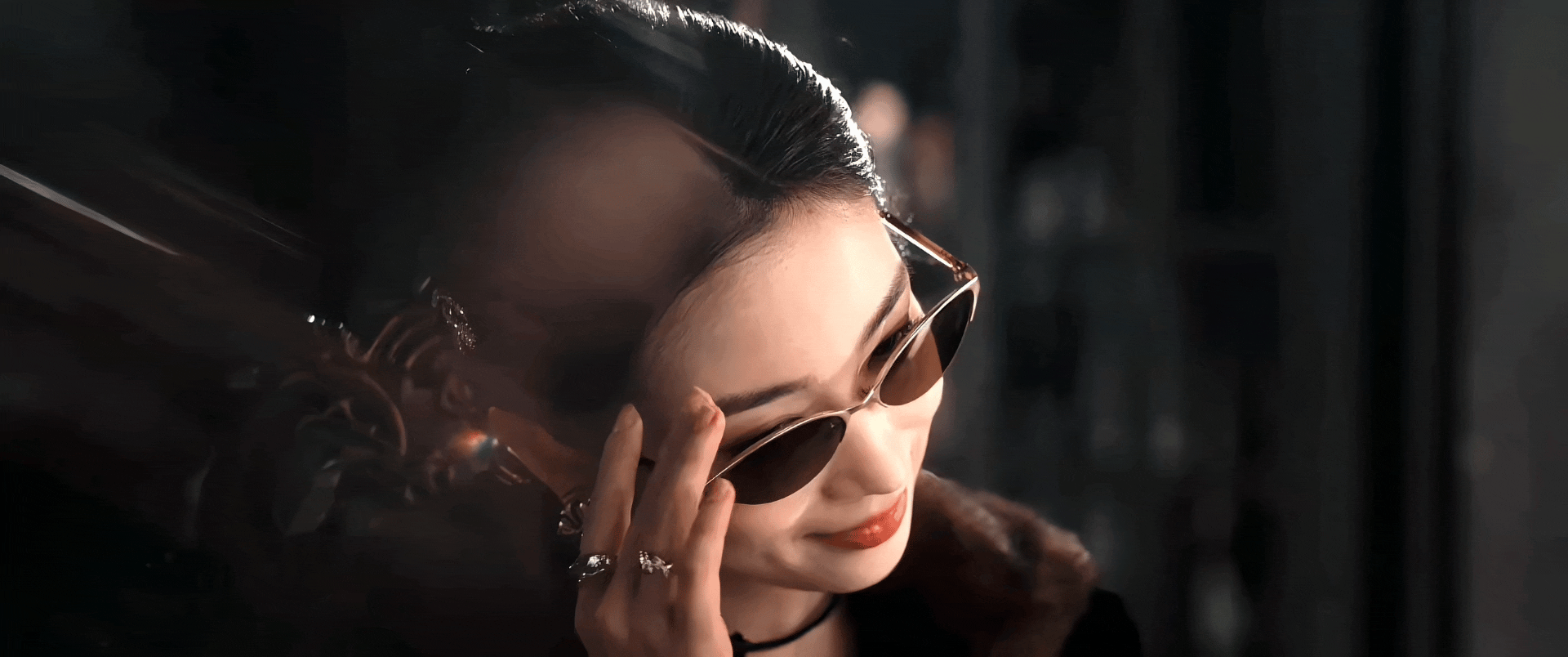 老婆面前的许雁真：乖狗一只实际的许雁真：豪华老钱 