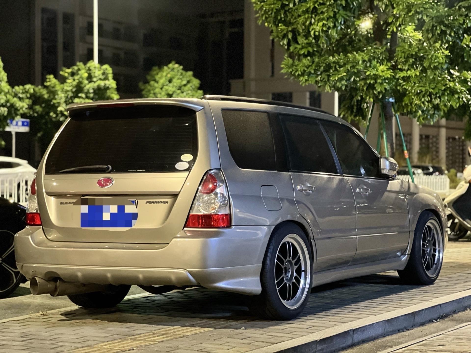 江门牌粤J，06年斯巴鲁SG5，全车油漆丝滑，骨架没问题 ，底盘没漏油...