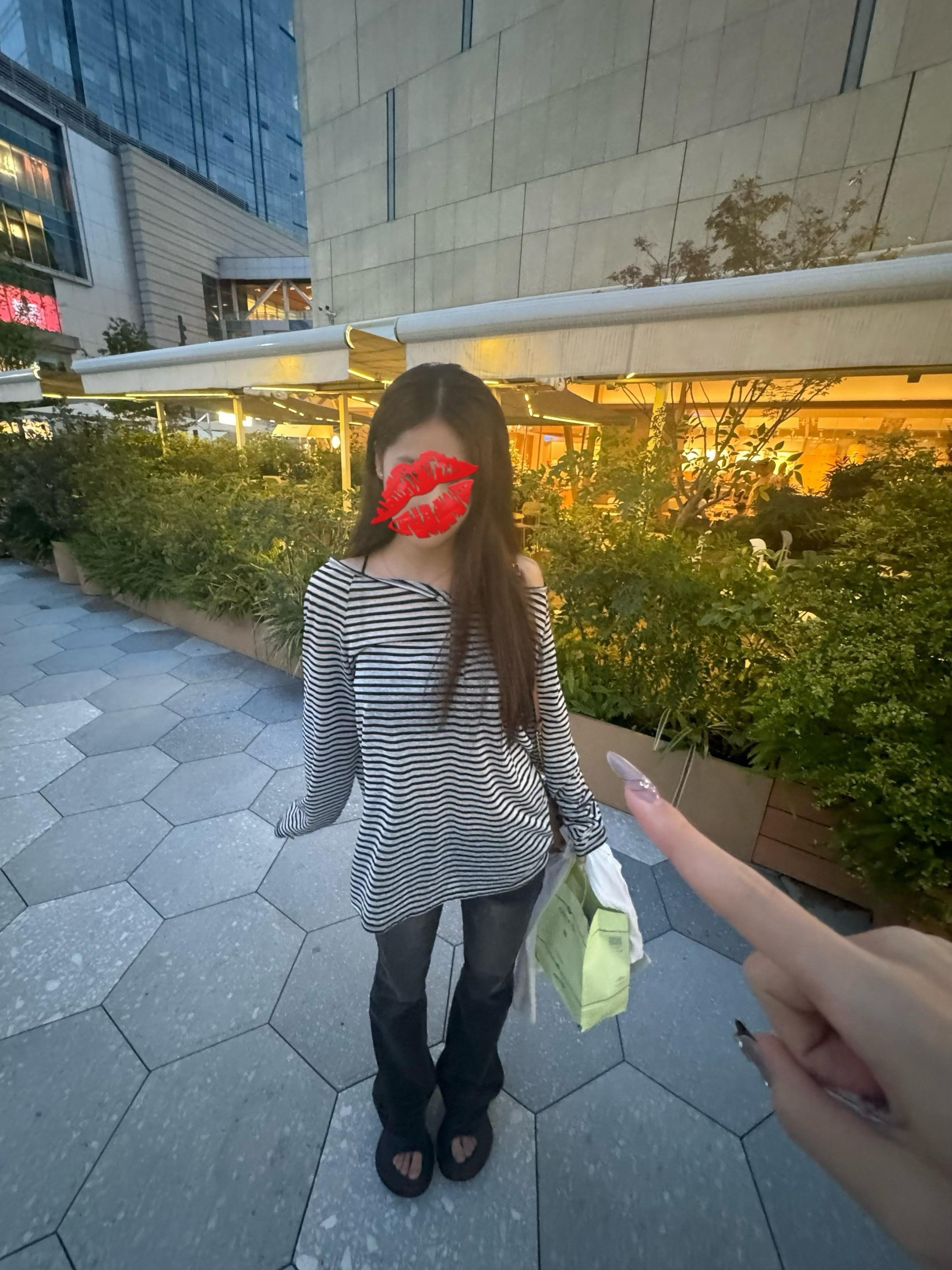 我打的左转弯灯 但我在往右转