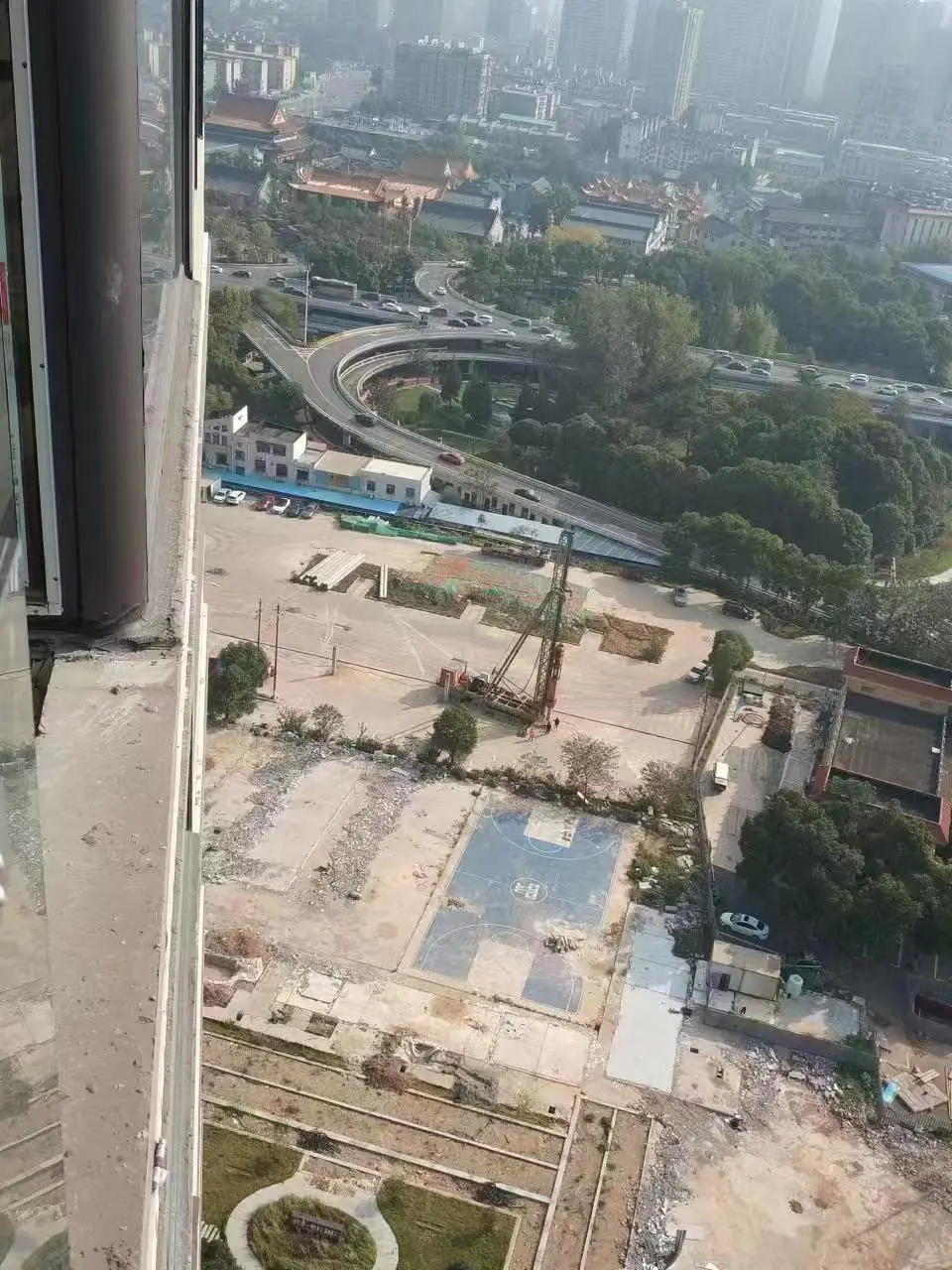北辰金茂府打桩来咯