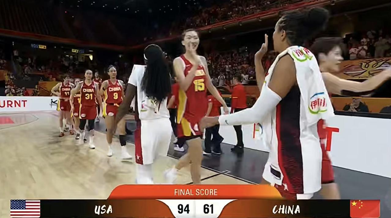 中国女篮输33分输给美国，虽在意料之中，但后场的差距看得人唏嘘
其实赛前就有心里