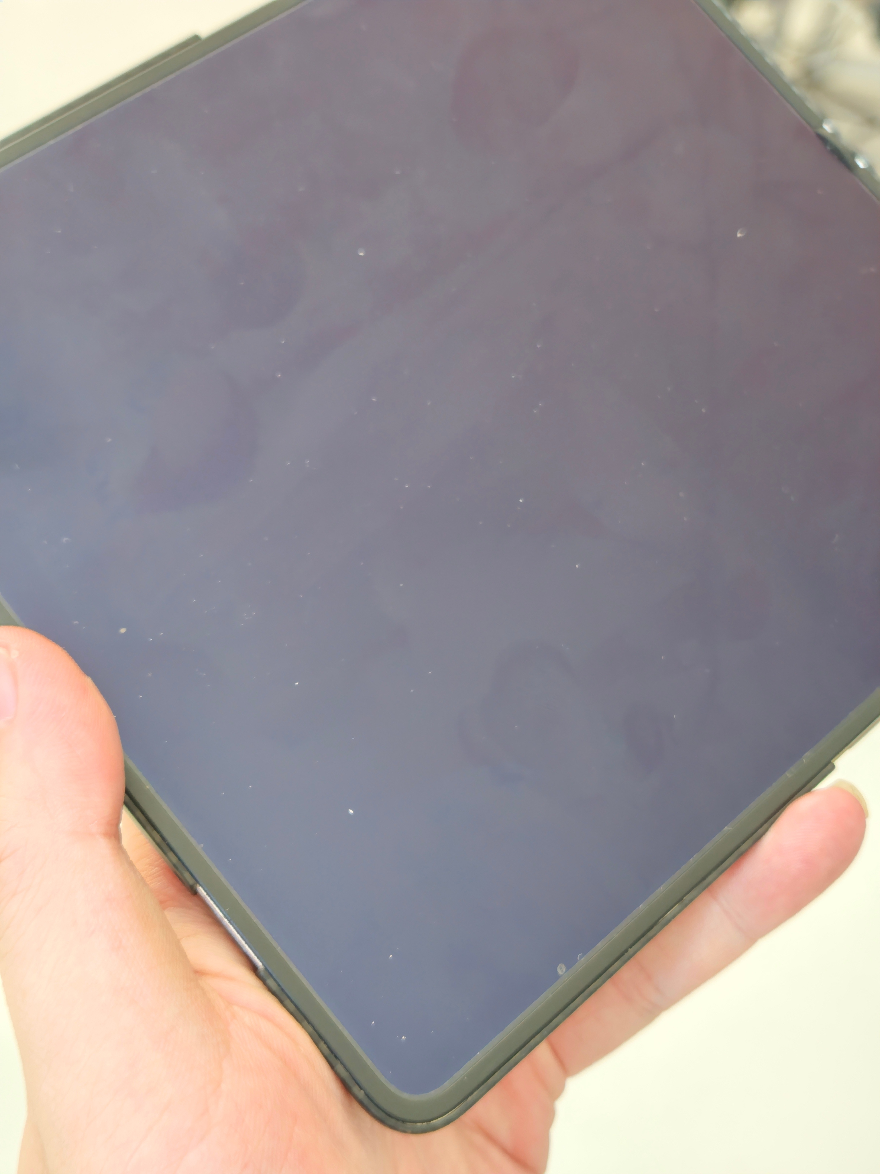 iPhoneDuo 折痕哎，我觉得这个真的就没必要吹！确实在这方面，我们国产旗舰