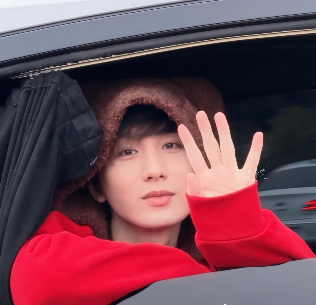 电视剧两京十五日[超话]成毅待播作品强势霸榜 晚上好呀！朱瞻基太子殿下！ ​​​