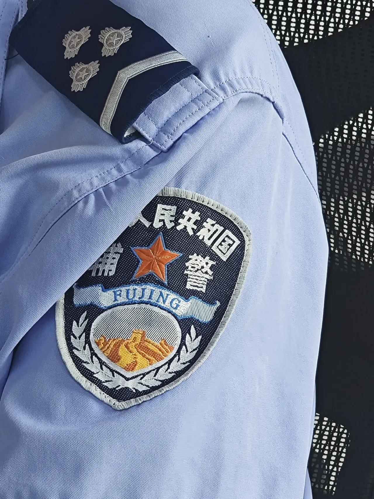 辅警薪酬体系已实现规范化管理，采用与职级挂钩的分层薪资结构。

1，‌基本工资‌