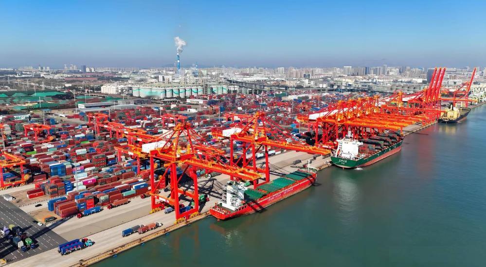 不惹事但不怕事！中方约谈航运巨头，藏着双重深意。

近期，全球航运圈被一场约谈震