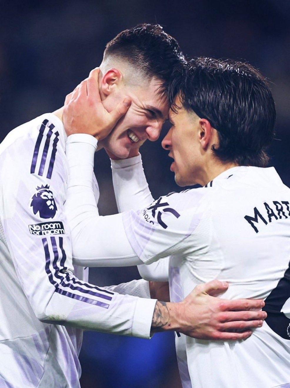 虽然我很欣赏利马的精神，但4后卫的中卫，我还是不看好他。
如果曼联将来踢双中卫，