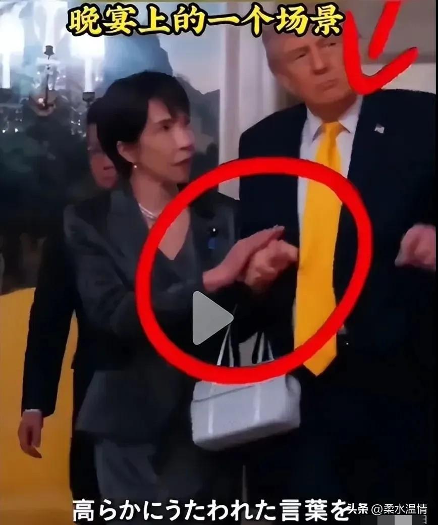 日本网民愤怒了！
有日本网民这样说，“我们日本的首相竟然在外交场合，张开大嘴、露