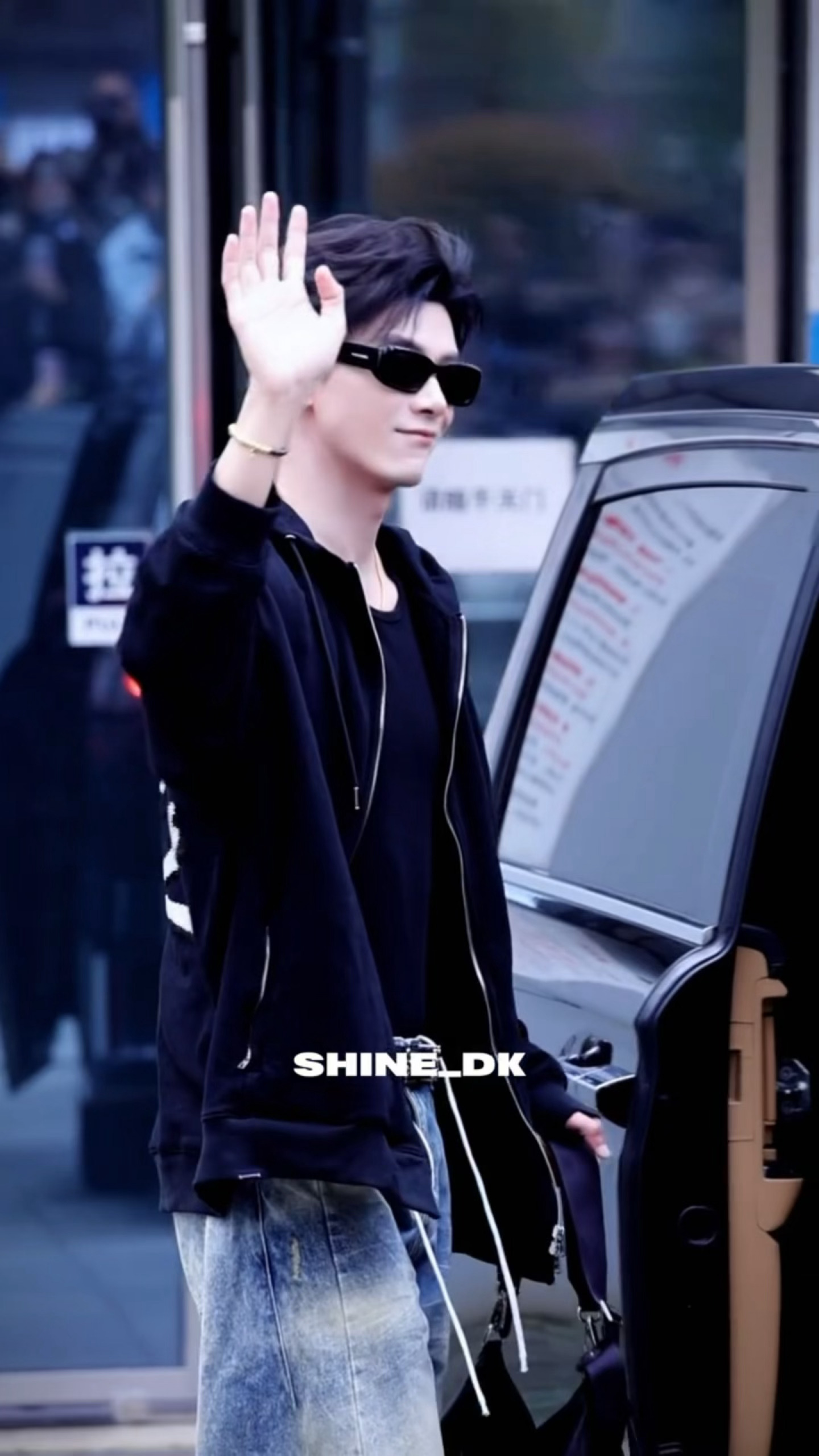 帅的，邓凯稳走潮男路线邓凯潮男路线