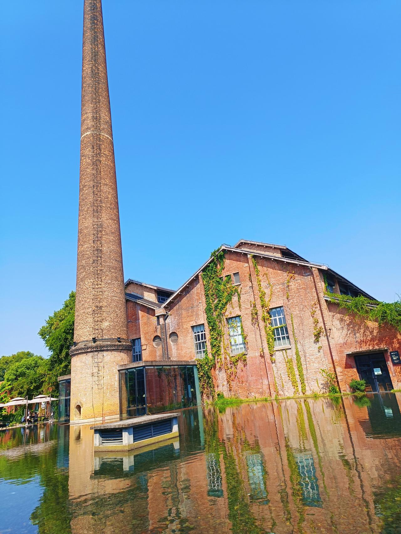 这个国庆假期你们都去哪里挤人头了呢？我可是真的非常努力，才没让拍的风景照里全是人