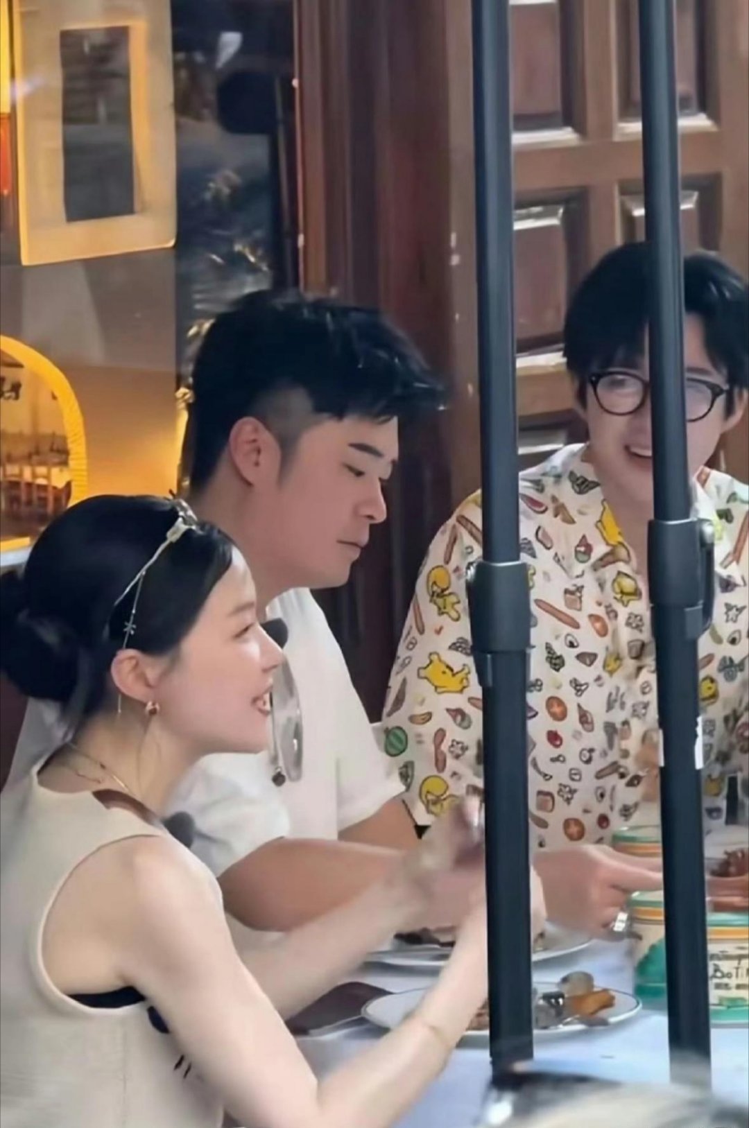 “金靖：不要怀疑任何一张能进娱乐圈的脸” 