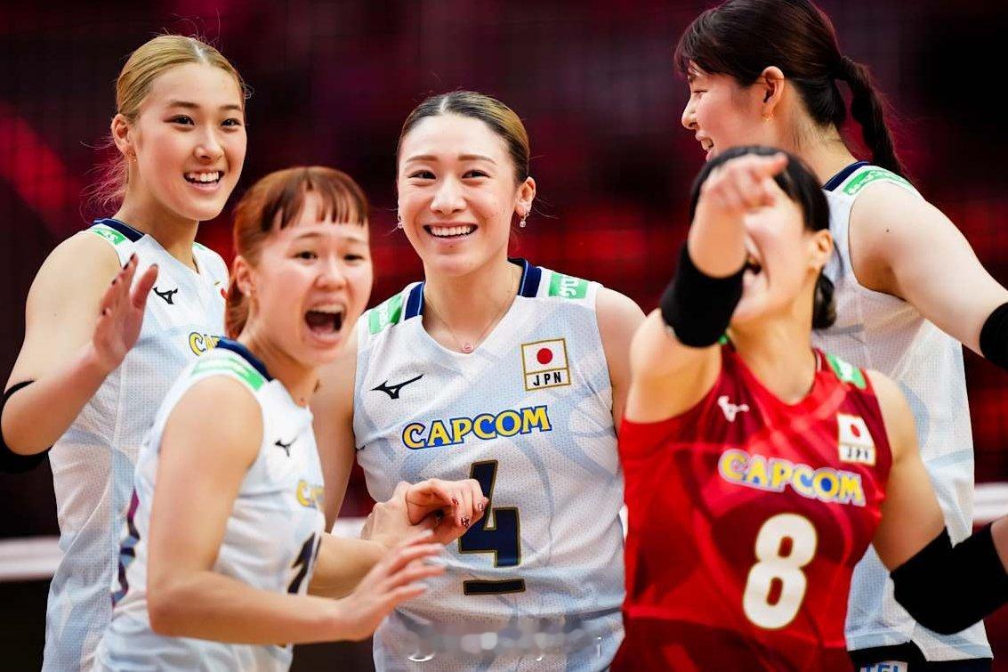 2025女排世锦赛小组赛第三轮日本女排2-0塞尔维亚女排（25-23 30-28