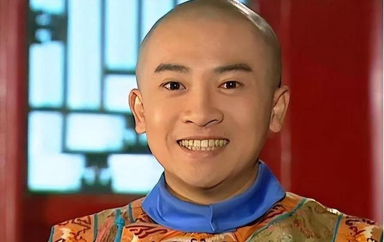 1766年，爱新觉罗永琪病逝，永琪是乾隆最喜爱的儿子，所以乾隆下令以太子的规格将