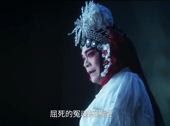 [太阳]57岁的孙浩，至今单身没娃，卡里躺着几千万。 
最近热播的《主角》里，5