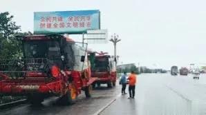 堵几天，损失多少，这些重要吗？问题是收费站确实存在错误啊 

农忙季节，农民心急