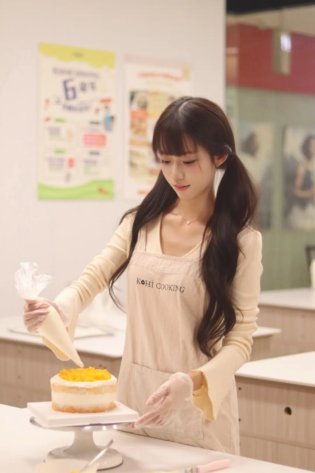 我珍惜那些为我付出稀缺之物的人 比如耐心 懂得 信任 偏爱和例外