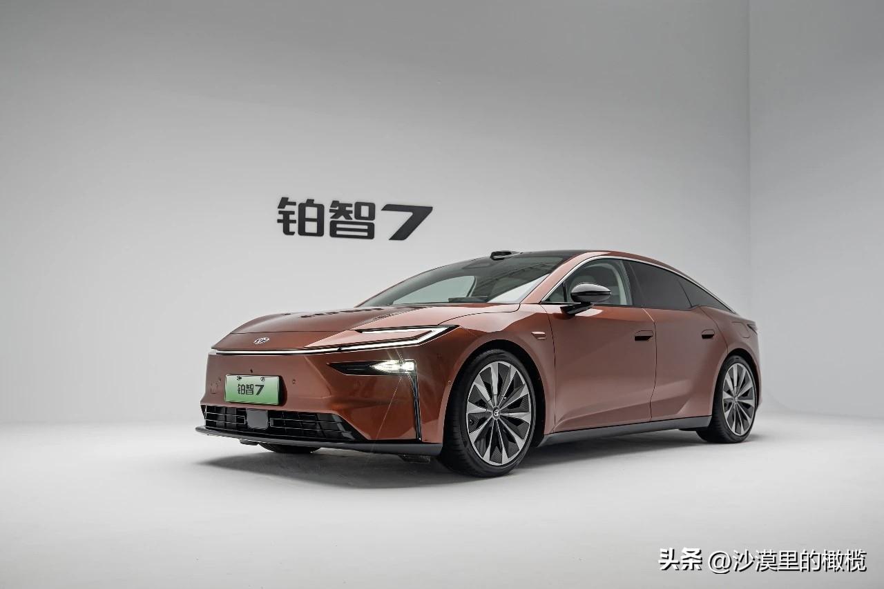 又爆单了，15万就能够买D级轿车了，合资电车真的是放大招了！
小米雷总也是做梦都