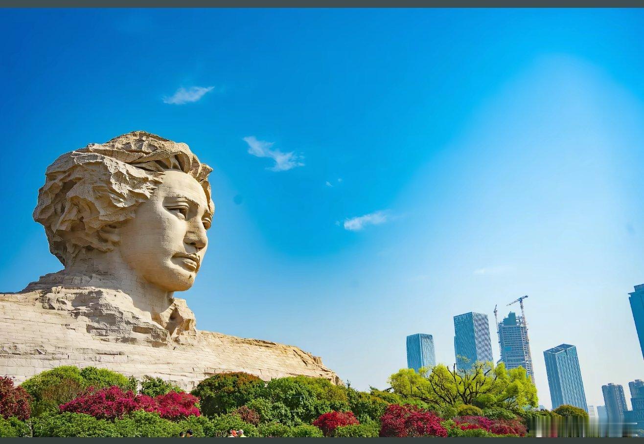 .“中国人民有志气，有能力，一定要在不远的将来，赶上和超过世界先进水平。” 