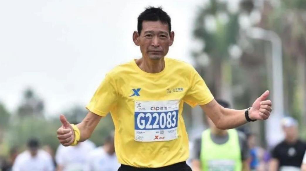 2016年，53岁的安徽男子被确诊为肺癌晚期，医生说手术根本没有任何作用，最多能