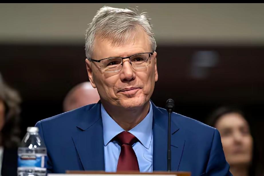 听说美国部署了外太空在轨武器后

美国:我们已经在外太空部署了在轨控制武器，处于