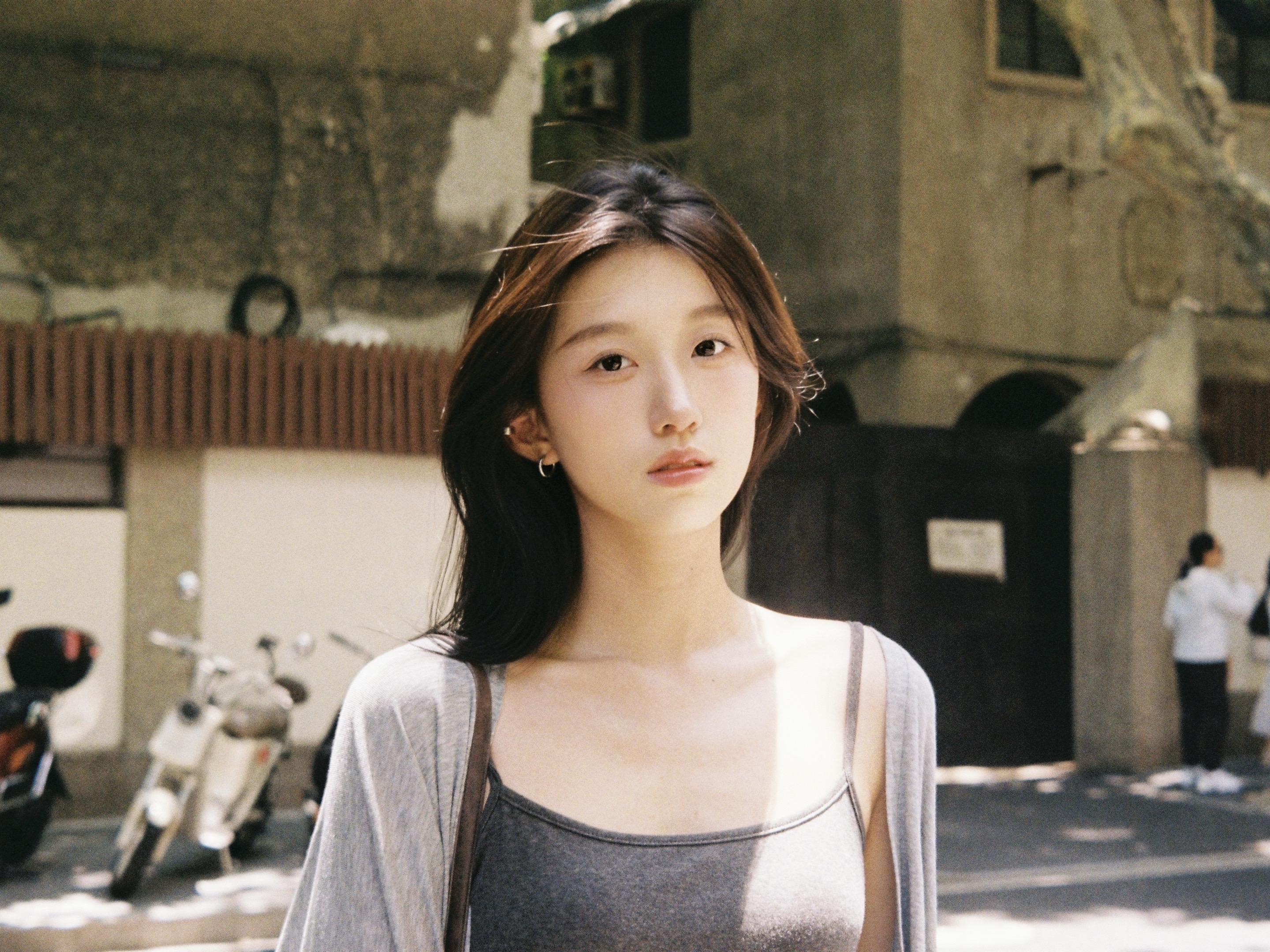 我知这世界本如露水短暂 然而然而。