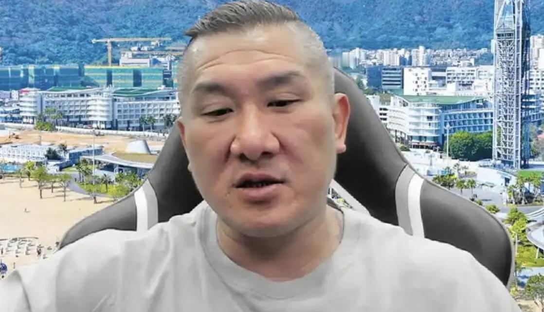 馆长是真汉子，太敢说、太坦诚了！直言自己当初是长了狗眼，才会轻视嘲讽大陆～
直到