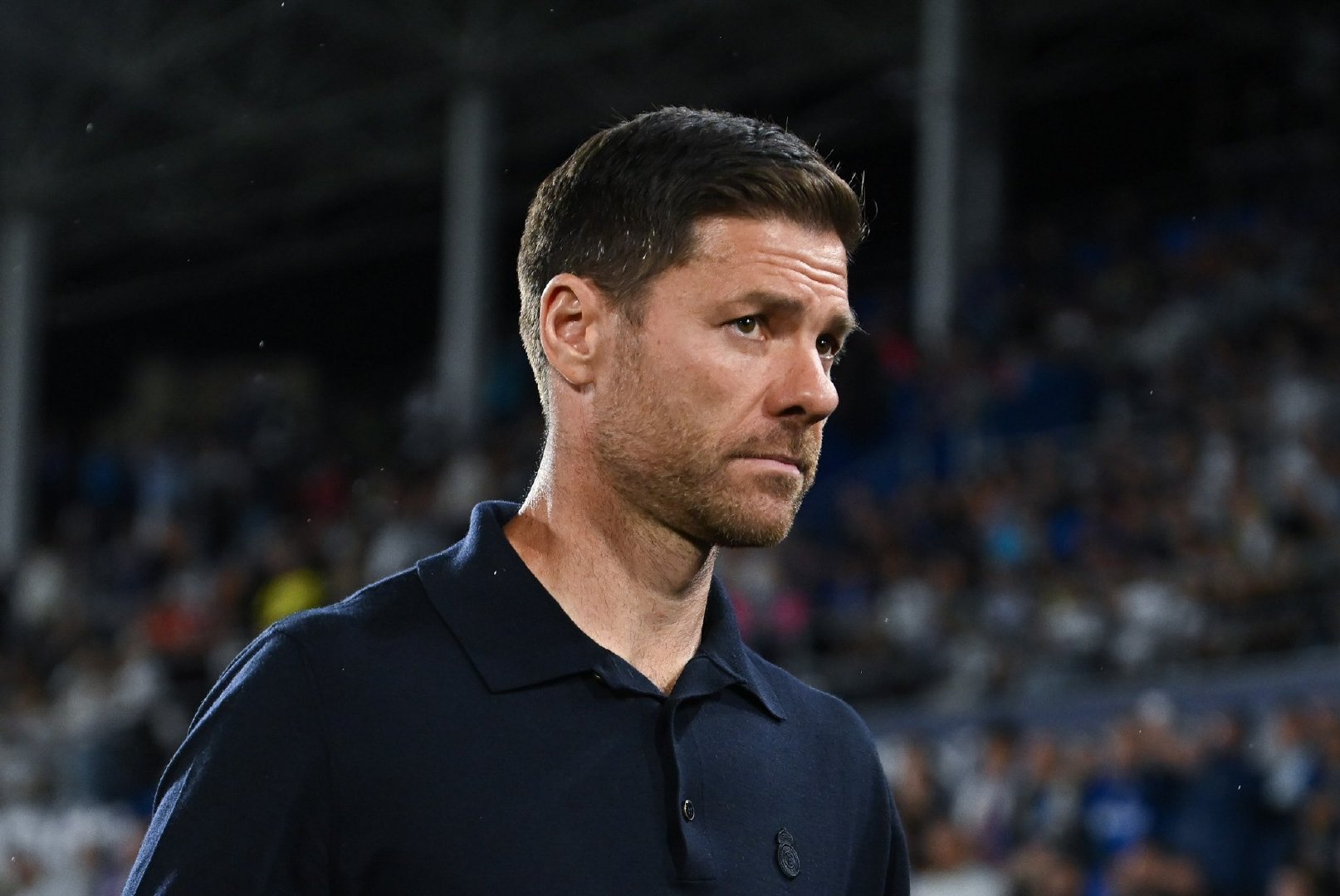 零点电台：皇马目前的实力不足以赢得欧冠冠军。球队陷入了停滞，状态低迷，前场逼抢也