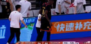 稍微统计一下现在广厦和深圳队的伤病号广厦：孙铭徽、汤普森、林秉圣（未知）深圳：李