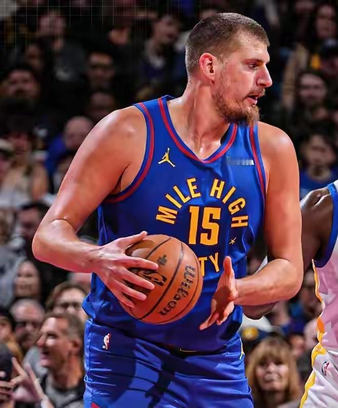 精彩对攻！半场掘金60-56国王，看数据：他是头号功臣！

本场比赛，掘金队首发