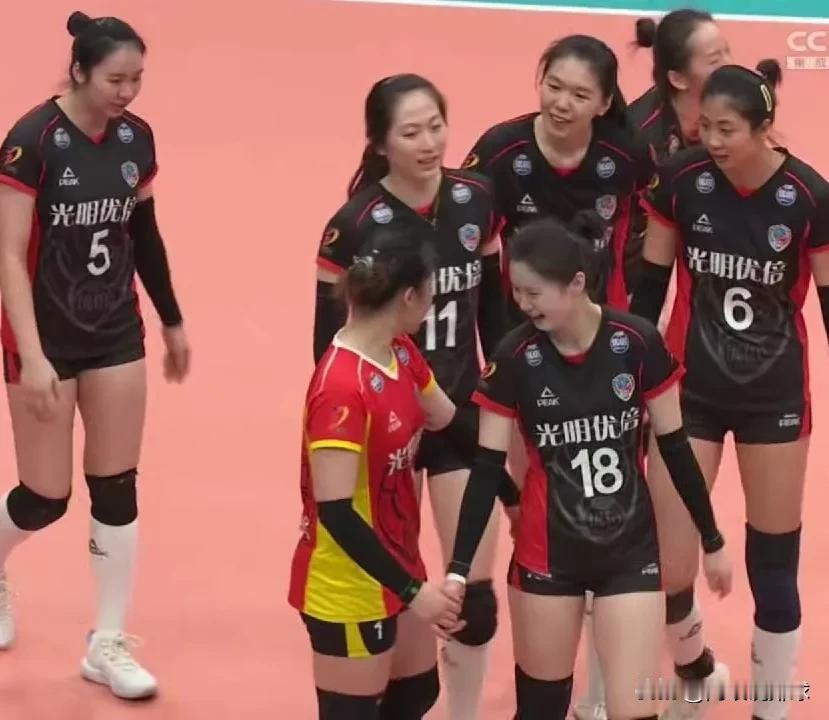 排超联赛半决赛
北汽女排决胜局创罕见0：8开局，遗憾丢掉主场。
五局的比分是：（
