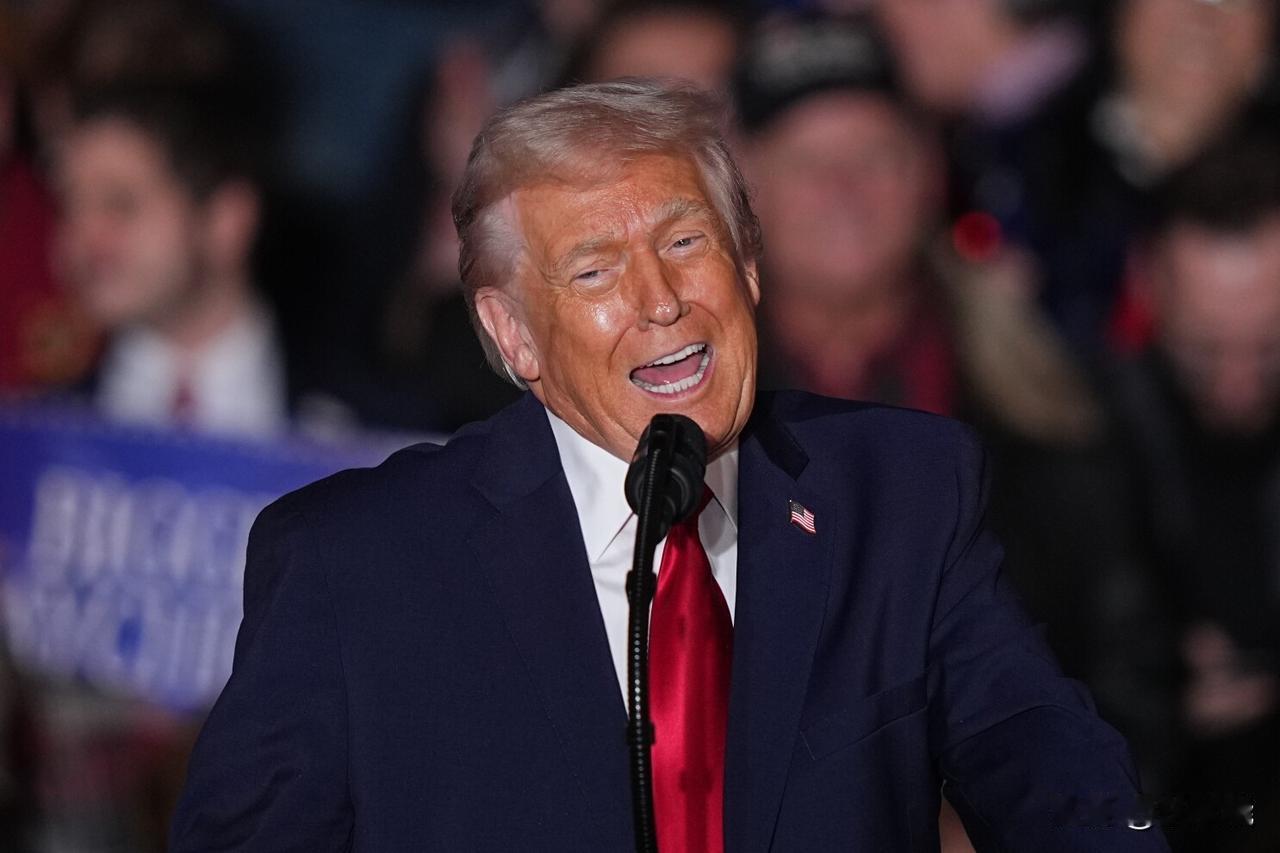 美国媒体评论：特朗普政府突然宣布对台111亿美元军售的原因

特朗普此时推111