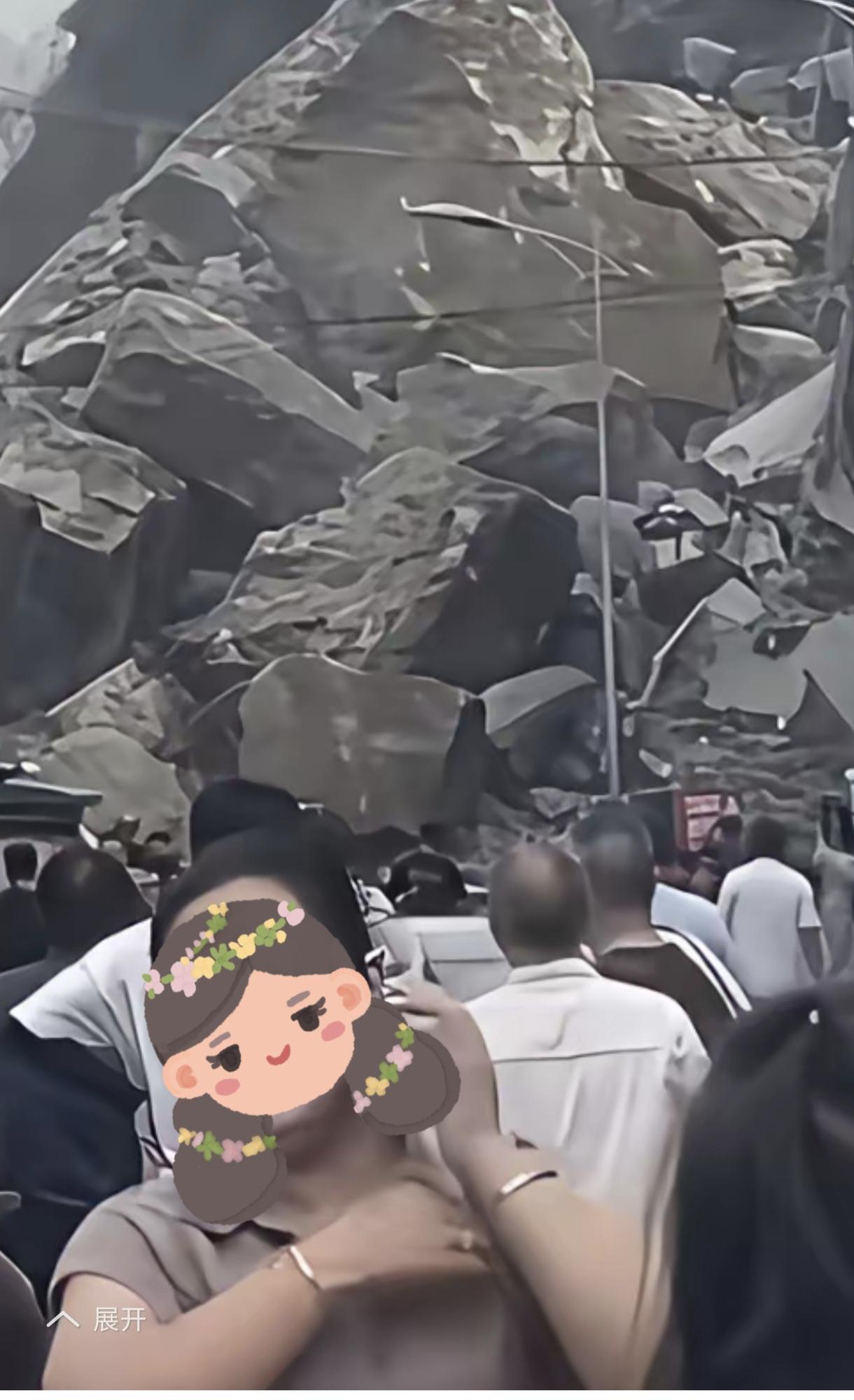 刚才脱离了危险，你会不会马上打电话报平安？发生在重庆的一件事情，因为拍照片的人没