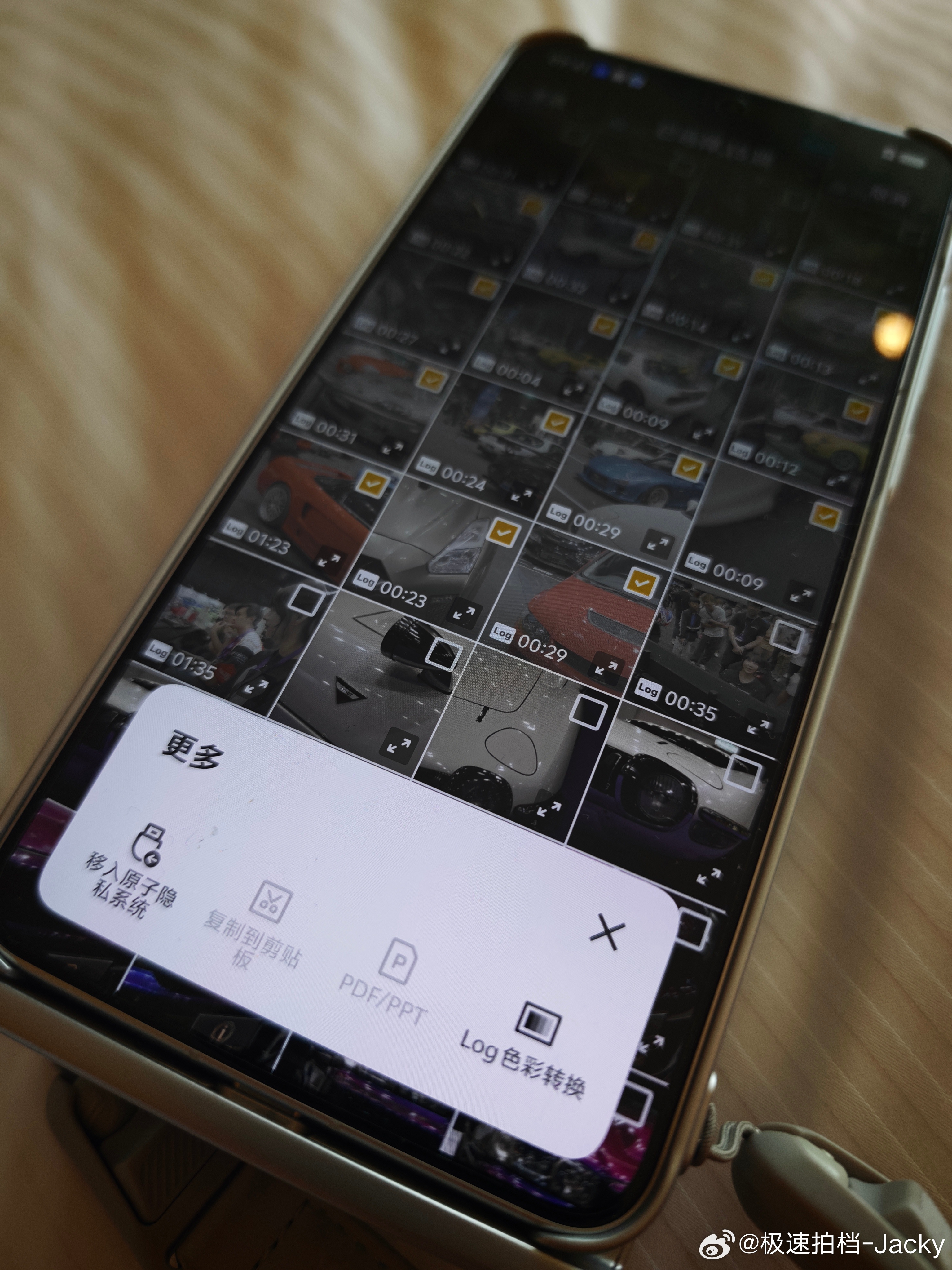 其实专业的机子，除了画质，机身很重要还是工作流程现在支持Log 不进剪辑软件，直