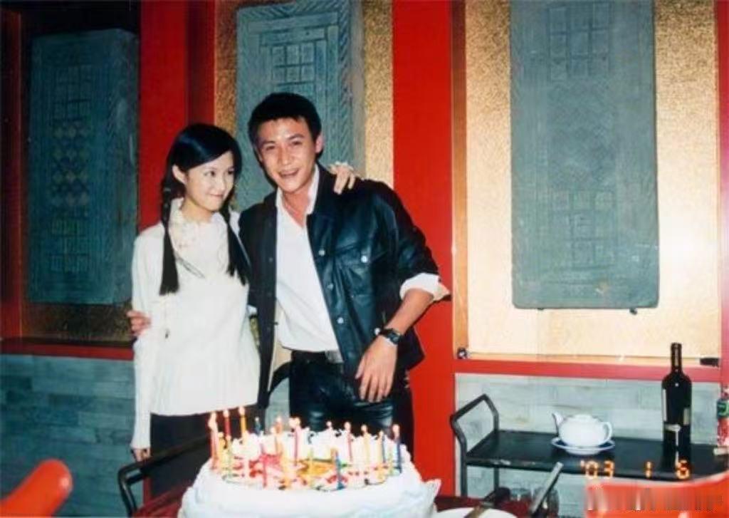 陆毅自制手串给鲍蕾当生日礼物爸爸当家 趁老婆睡着偷偷熬夜做手工礼物，这事儿也就陆