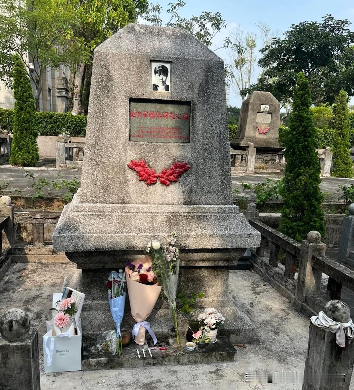 很多人解读萧红短暂又悲凉的一生，总把她抗拒故乡、畏惧归家的根源，归结于原生家庭的