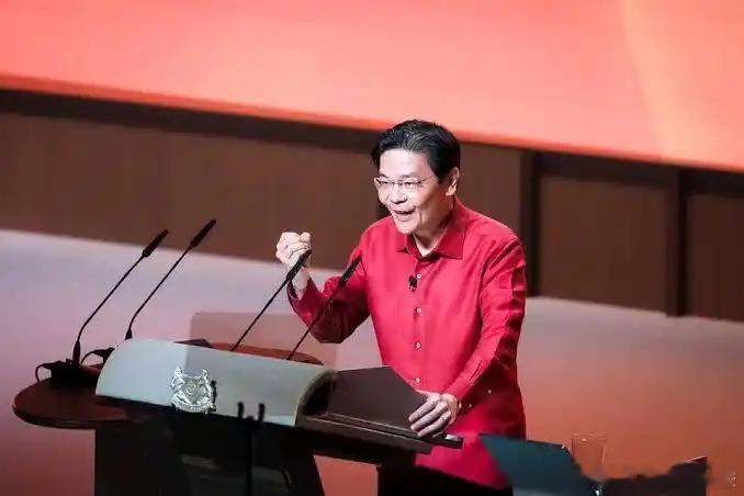 8月23日，新加坡总理兼财政部长黄循财发表国庆群众大会华语演讲时表示，新加坡“绝
