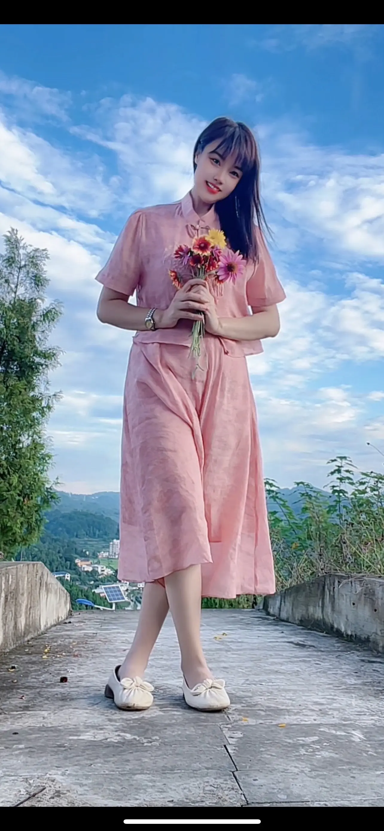 时间是一把尺子…量人 量心 量距离… 时间会带给我经历，也会带给我们成...