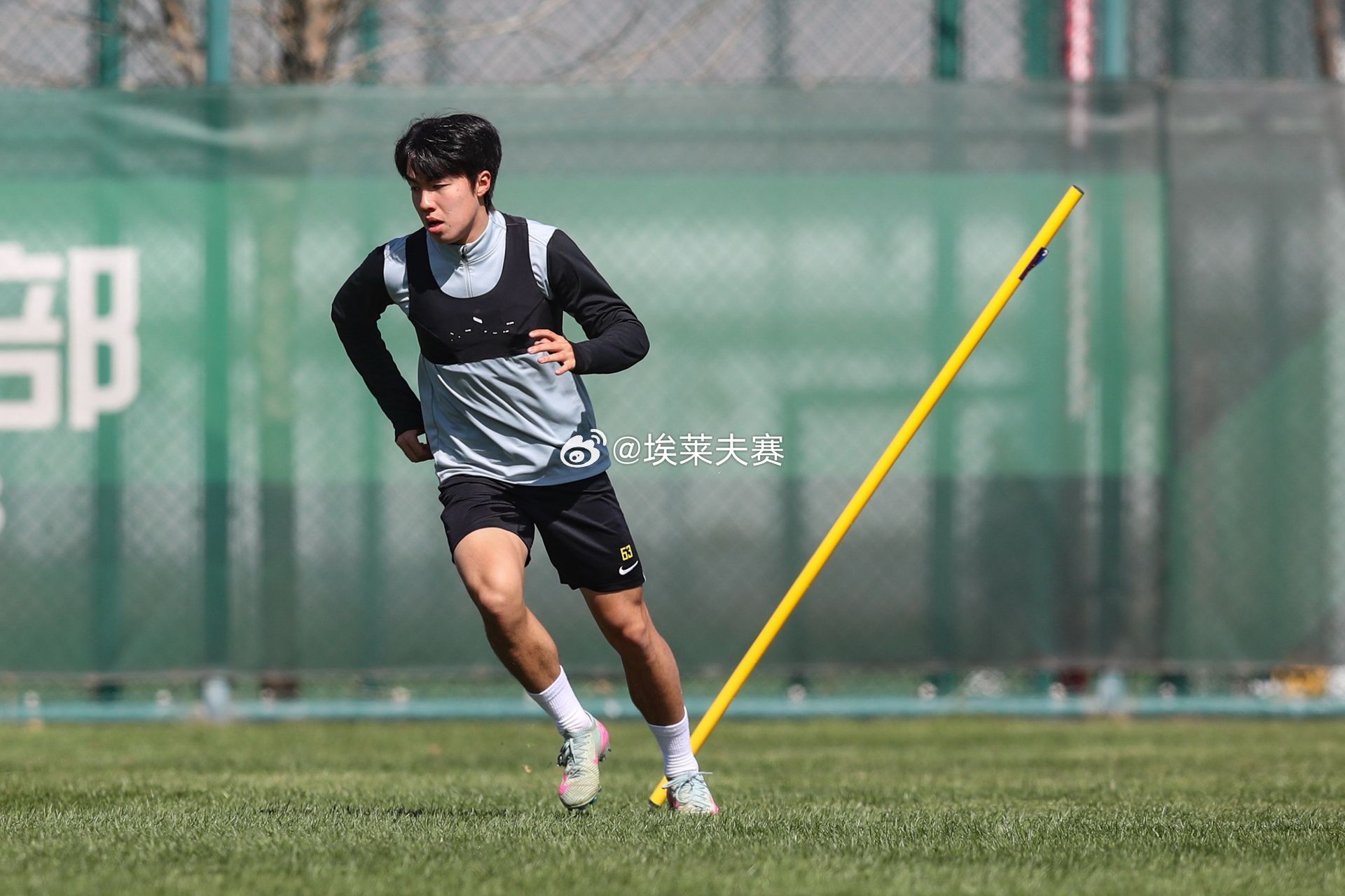 北京国安北京国安 国安球员魏家傲：“对了庆祝，输了进步 ” 