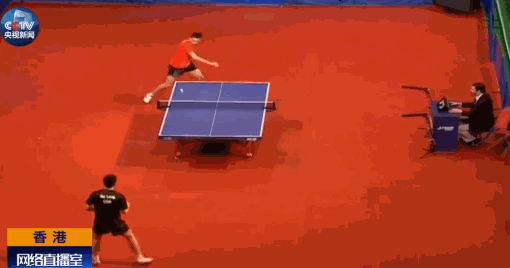 坐着打乒乓球还是第一次见