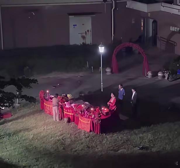 根据南宋康与之《昨梦录》的说法，若死去的未婚女子，鬼魂没有归宿栖身之所，只能四处