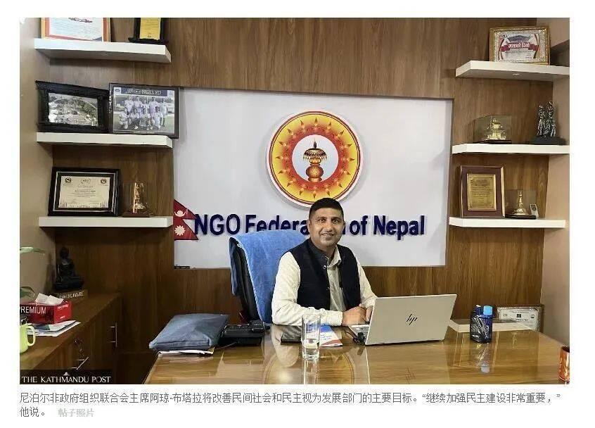 中国对外战略应是以经贸合作为根基，意识形态宣传并重，做到恩威并施、刚柔相济，秉持