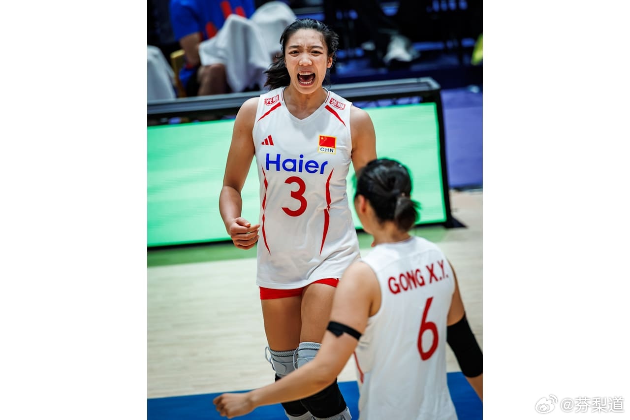 中国女排vs加拿大女排2026世界女排联赛唐欣打疯了……不过这一局依然不好说 
