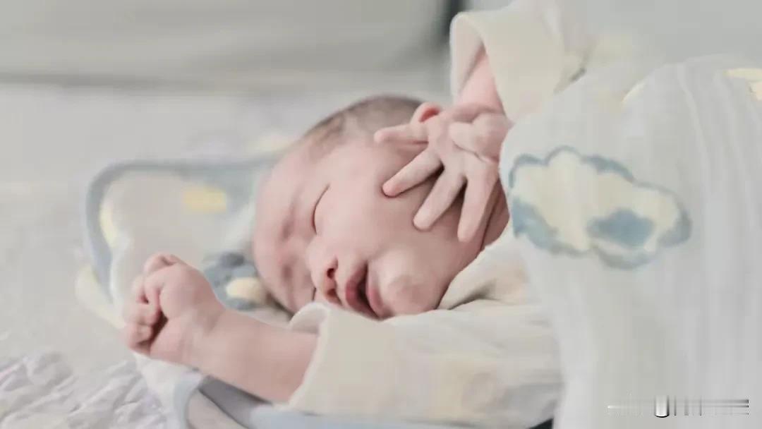 中央财政900亿育儿补贴：家事即国事，生育政策再升级
2025年7月28日，中共