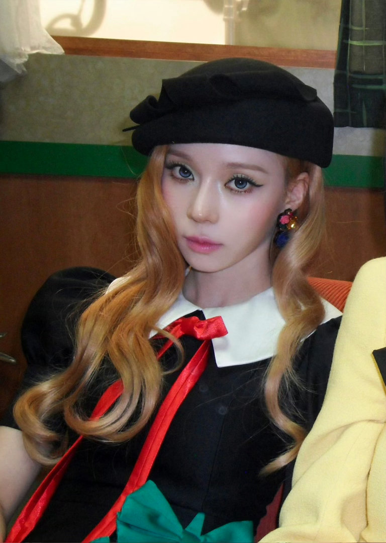 复古洋娃娃🖤 