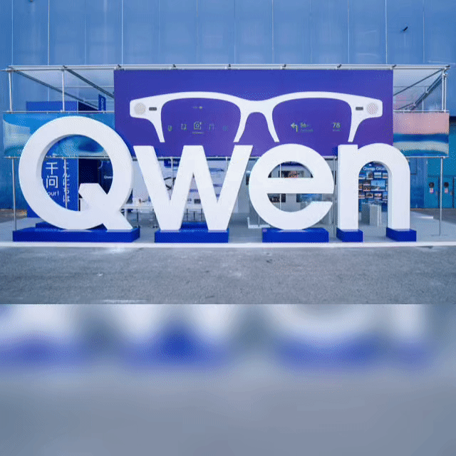 让老内老外都上头是什么体验 千问AI眼镜太绝！实时翻译、语音助手、超清拍摄全能在