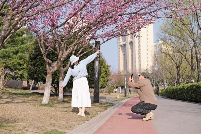 好好爱自己，从来不是放纵，而是对自己负责
 
总有人把“好好爱自己”挂在嘴边，却